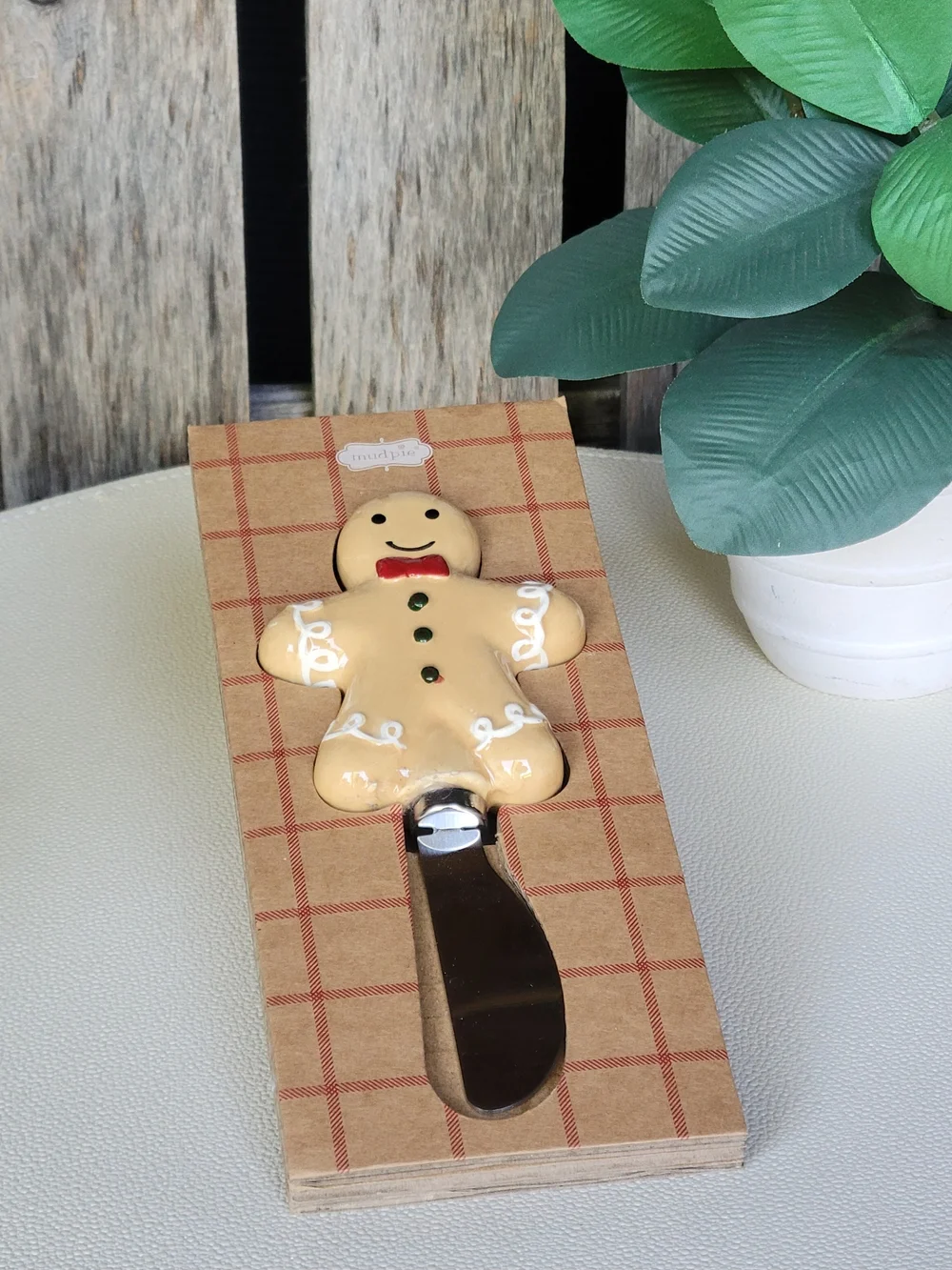 Mud Pie Gingerbread Tan Ceramic Spread Knife with Red and Green Accents